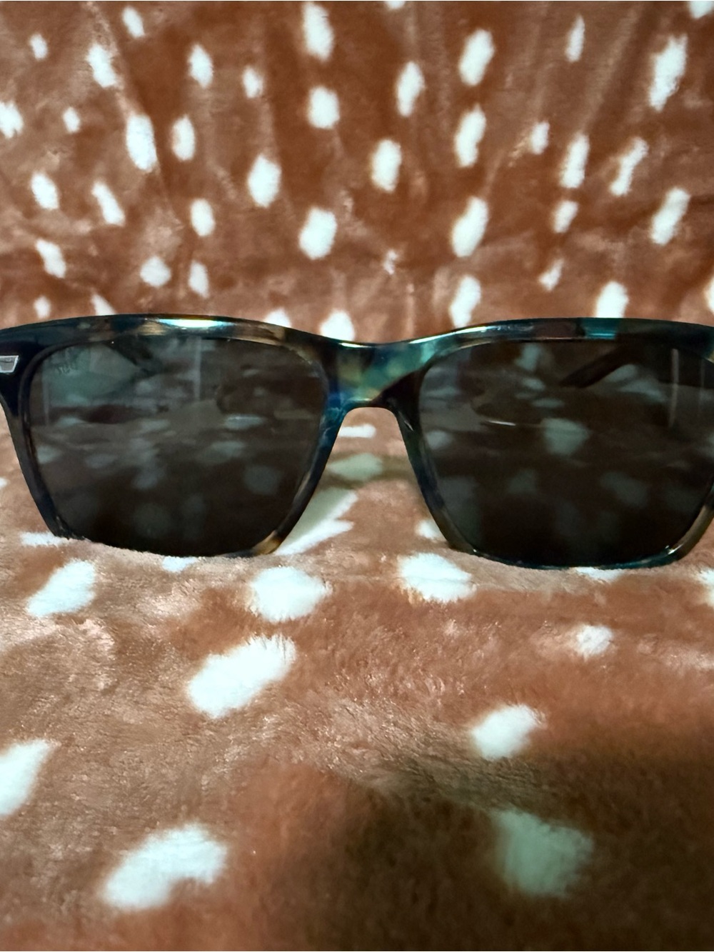 Costa Aransas Tortoiseshell polarized Sunglasses with Dark Lenses